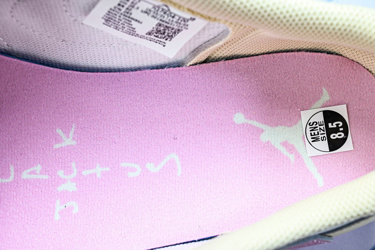 Travis Scott AJ1 Retro Low OG 'Muslin Shy Pink'