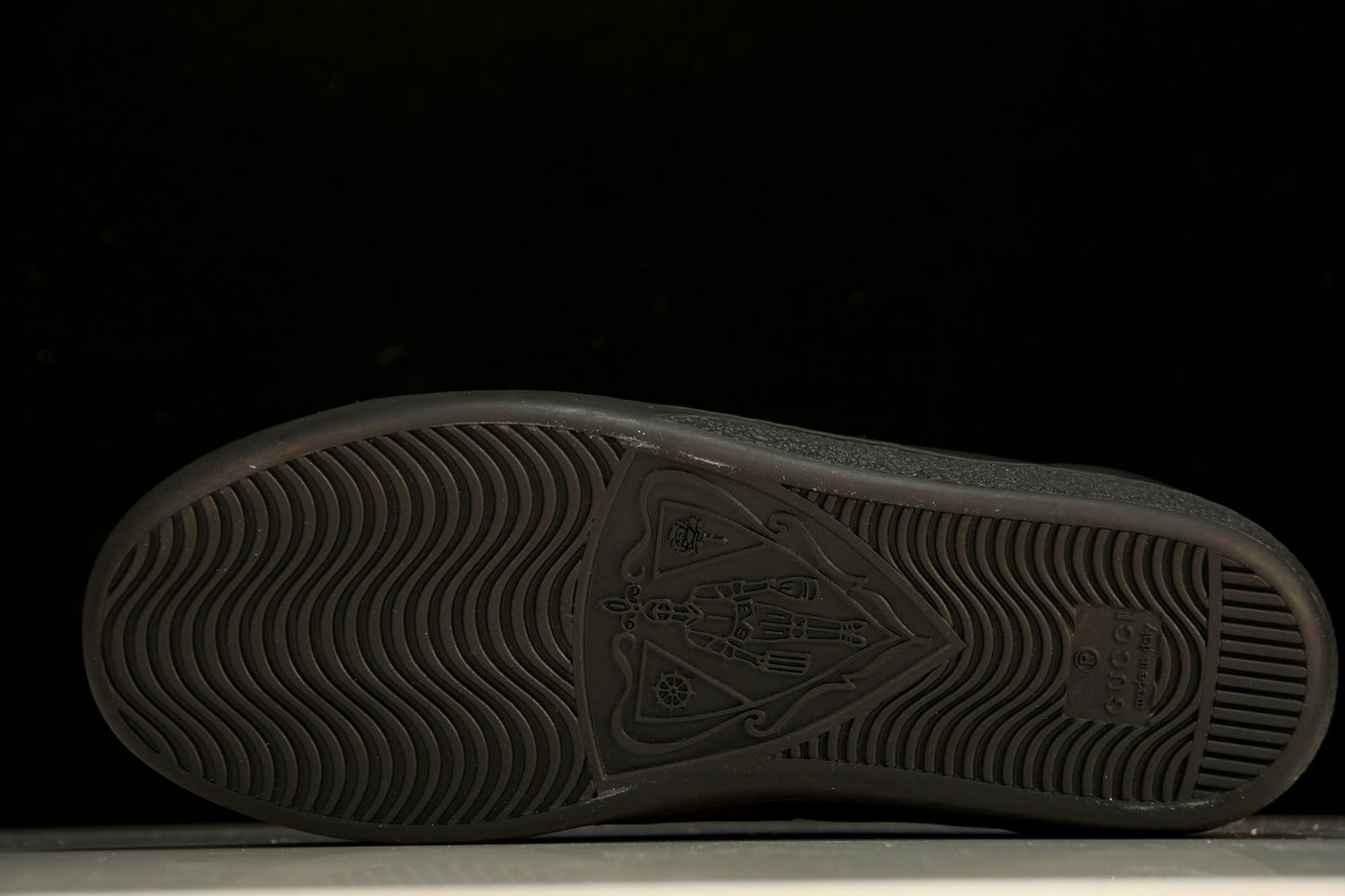 Guссi Ace 'Black Bee' - UK 11 / US 11.5 / EU 45