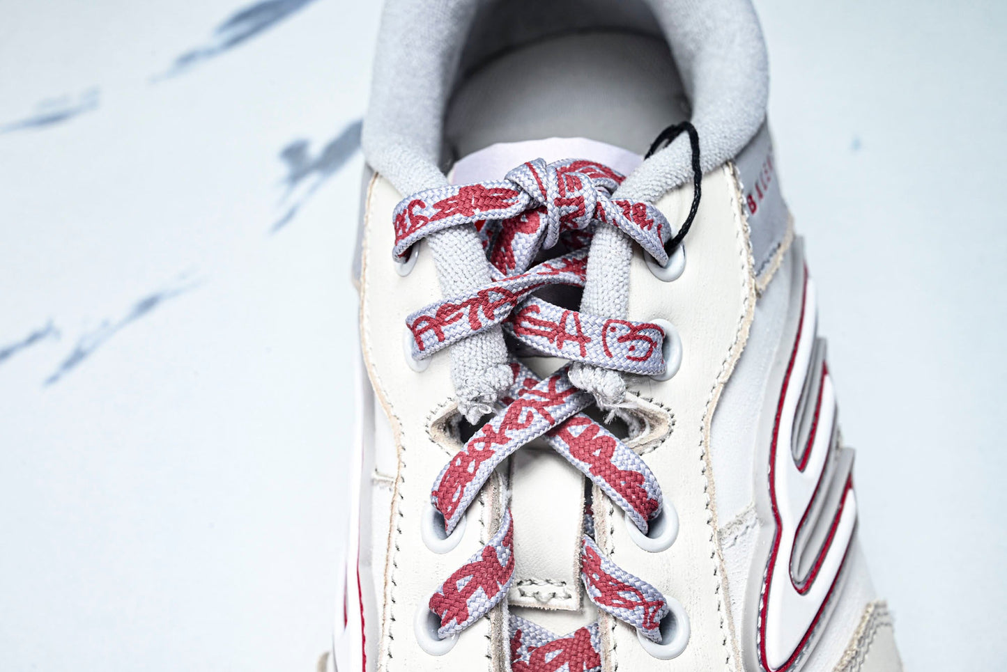 Вalenciaga Hamptons Worn-Out Sneaker 'Off-White Grey Red'