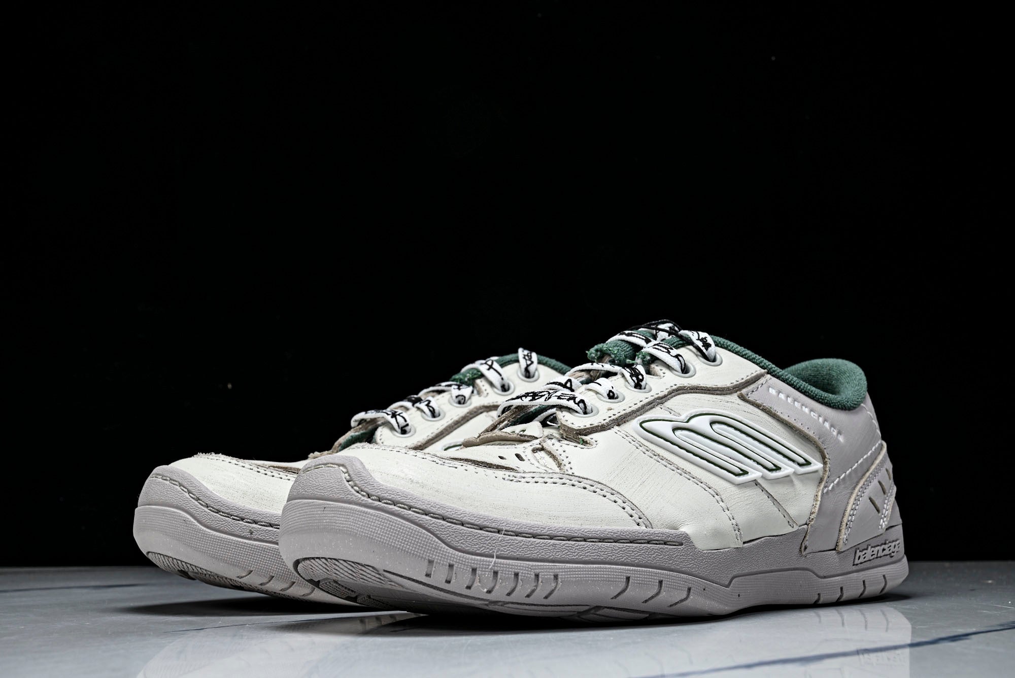 Вalenciaga Hamptons Worn-Out Sneaker 'Beige Green'