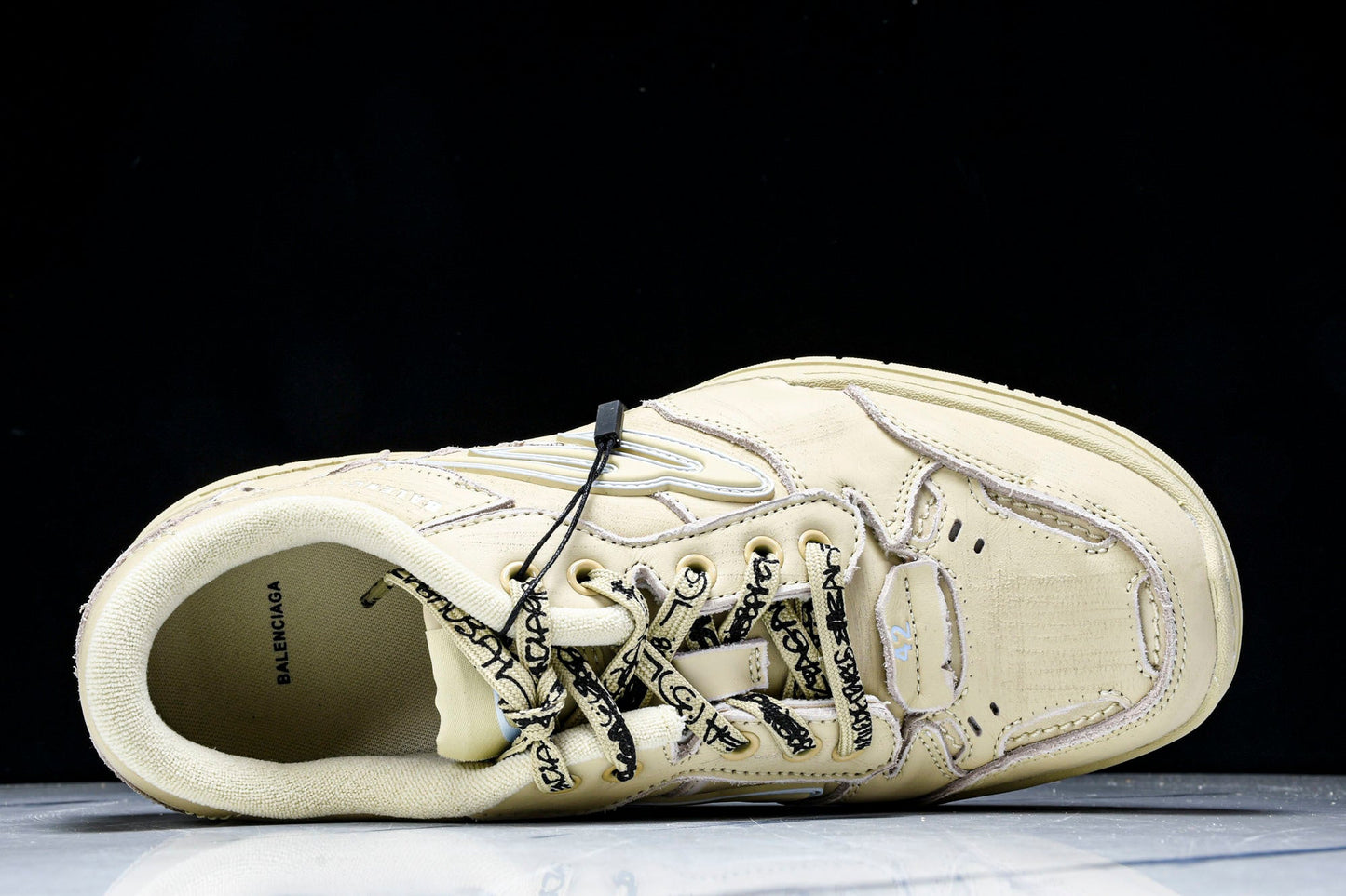 Вalenciaga Hamptons Worn-Out Sneaker 'Beige'