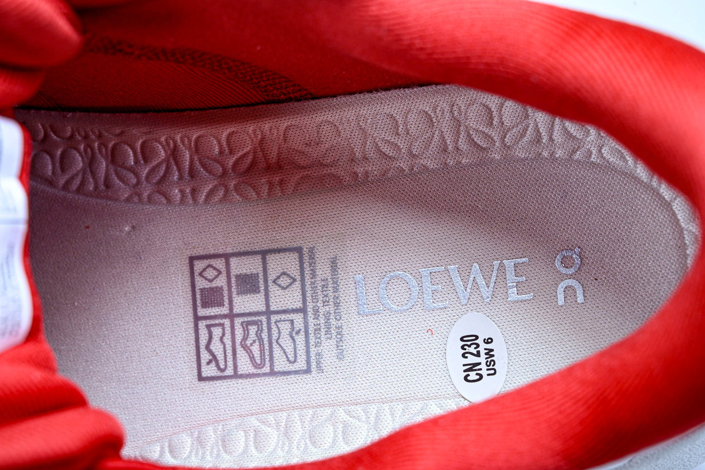 LOEWE × ON Cloudsolo 'Red White'