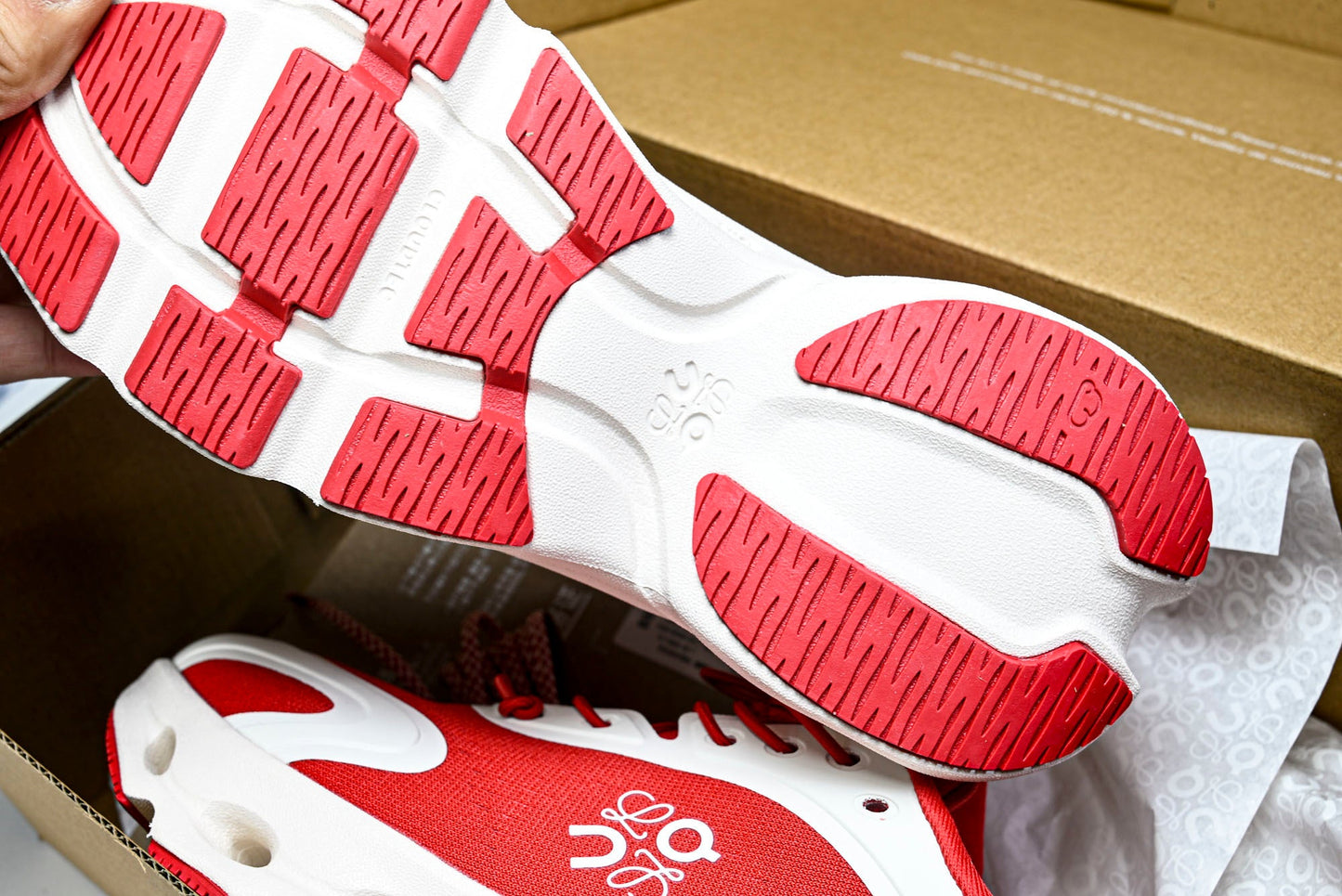 LOEWE × ON Cloudsolo 'Red White'