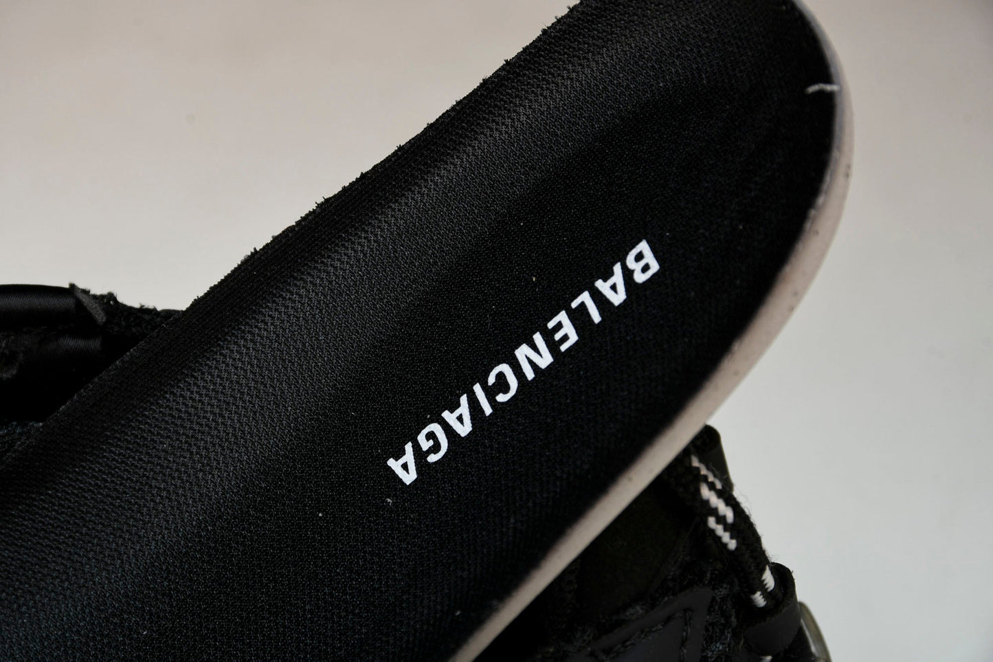 Runner 'Triple Black - Matte' - UK 10 / US 11 / EU 44