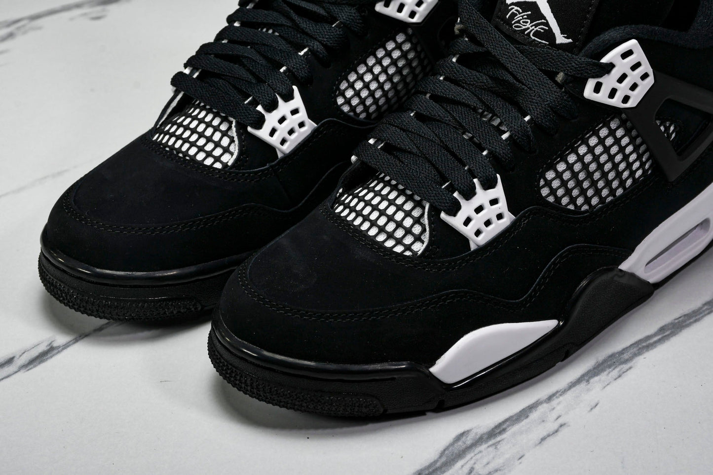 AJ4 Retro 'White Thunder' - UK W 3 (M 3.5) / US W 5.5 (M 4) / EU 36