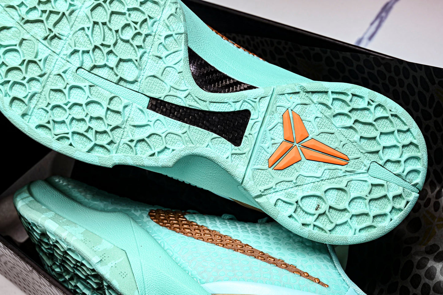 Kobe 6 Protro x Jalen Brunson 'Statue of Liberty'