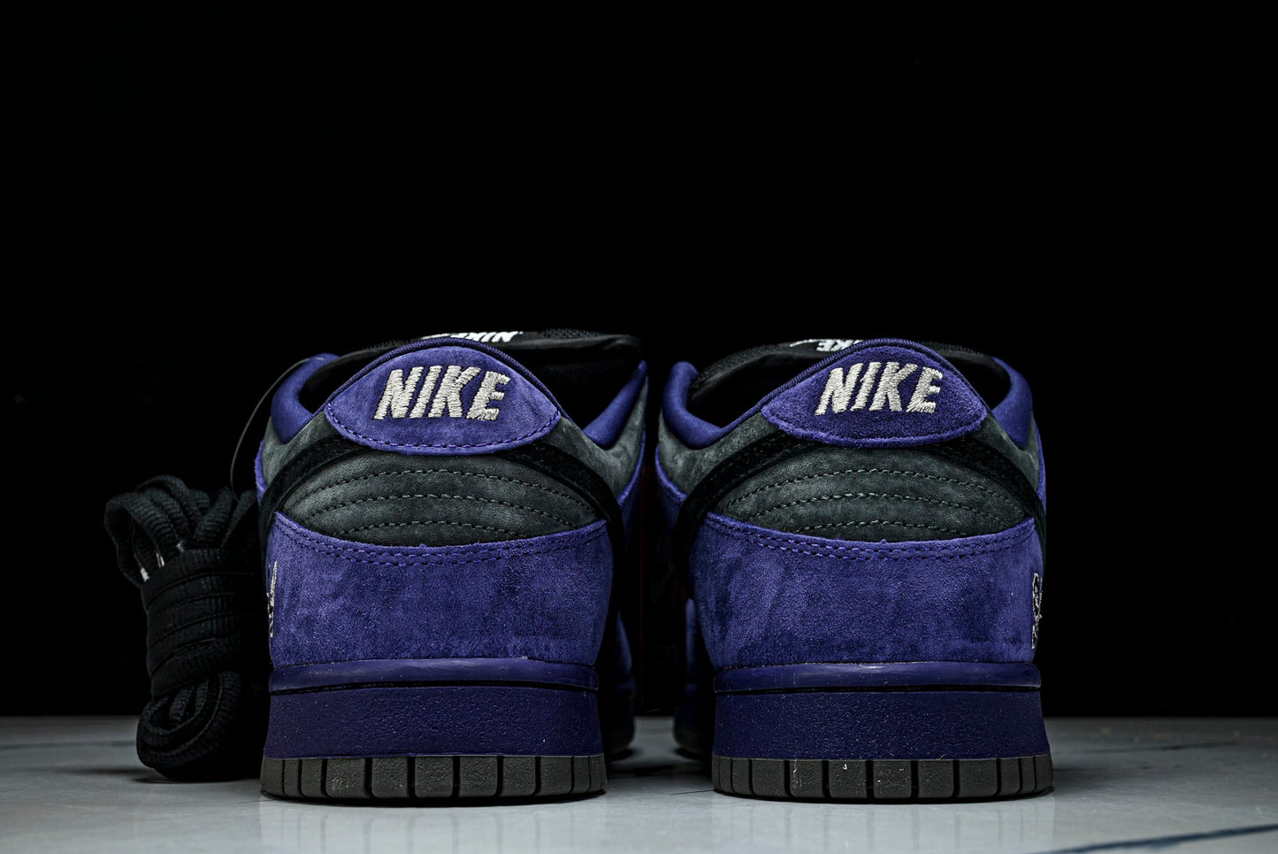 SB Dnk Low x Supreme 94 Ink