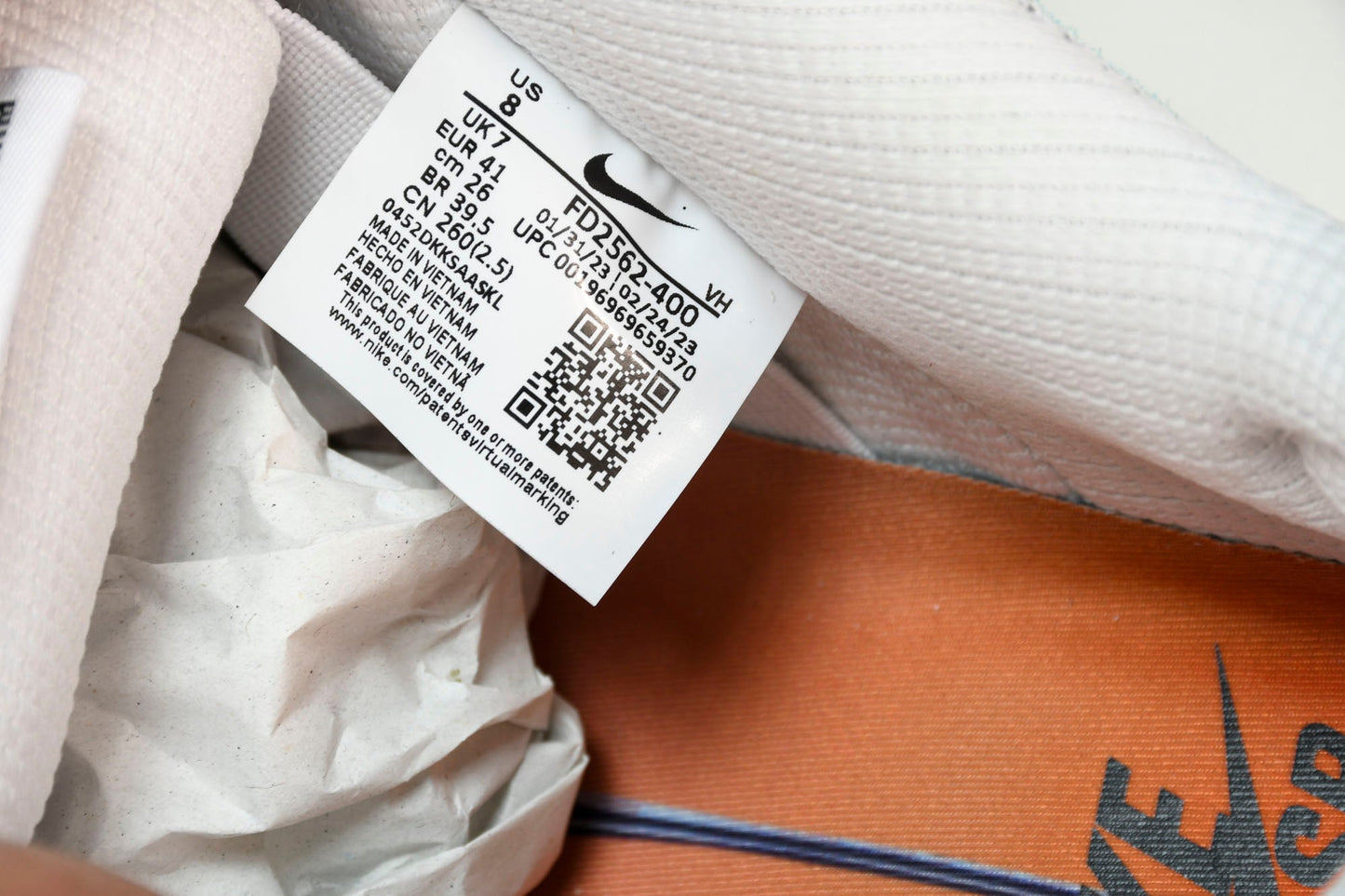 SB Dnk Low x April Skateboards - UK 4 (W 3.5) / US 4.5 (W 6) / EU 36.5