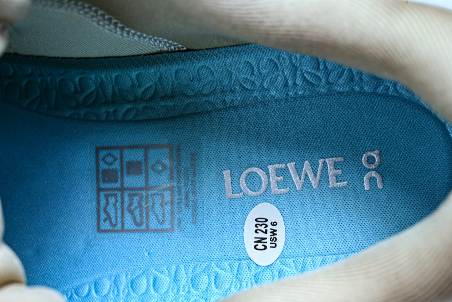 LOEWE × ON Cloudsolo 'Sand Turquoise'