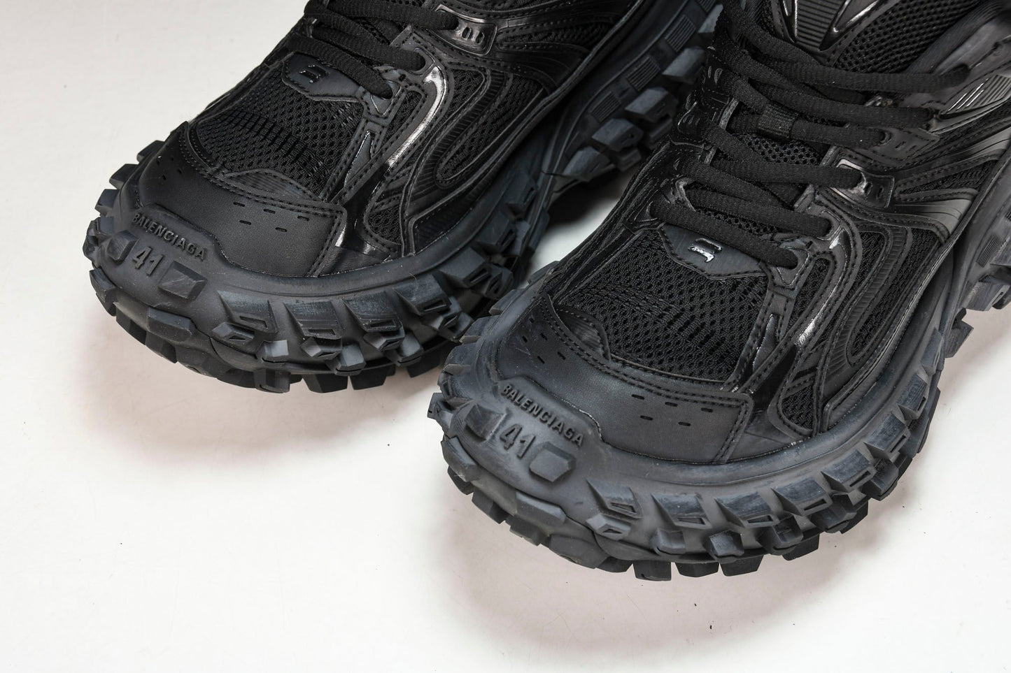 Defender (Bouncer) Sneaker 'Black' - UK 11 / US 12 / EU 45