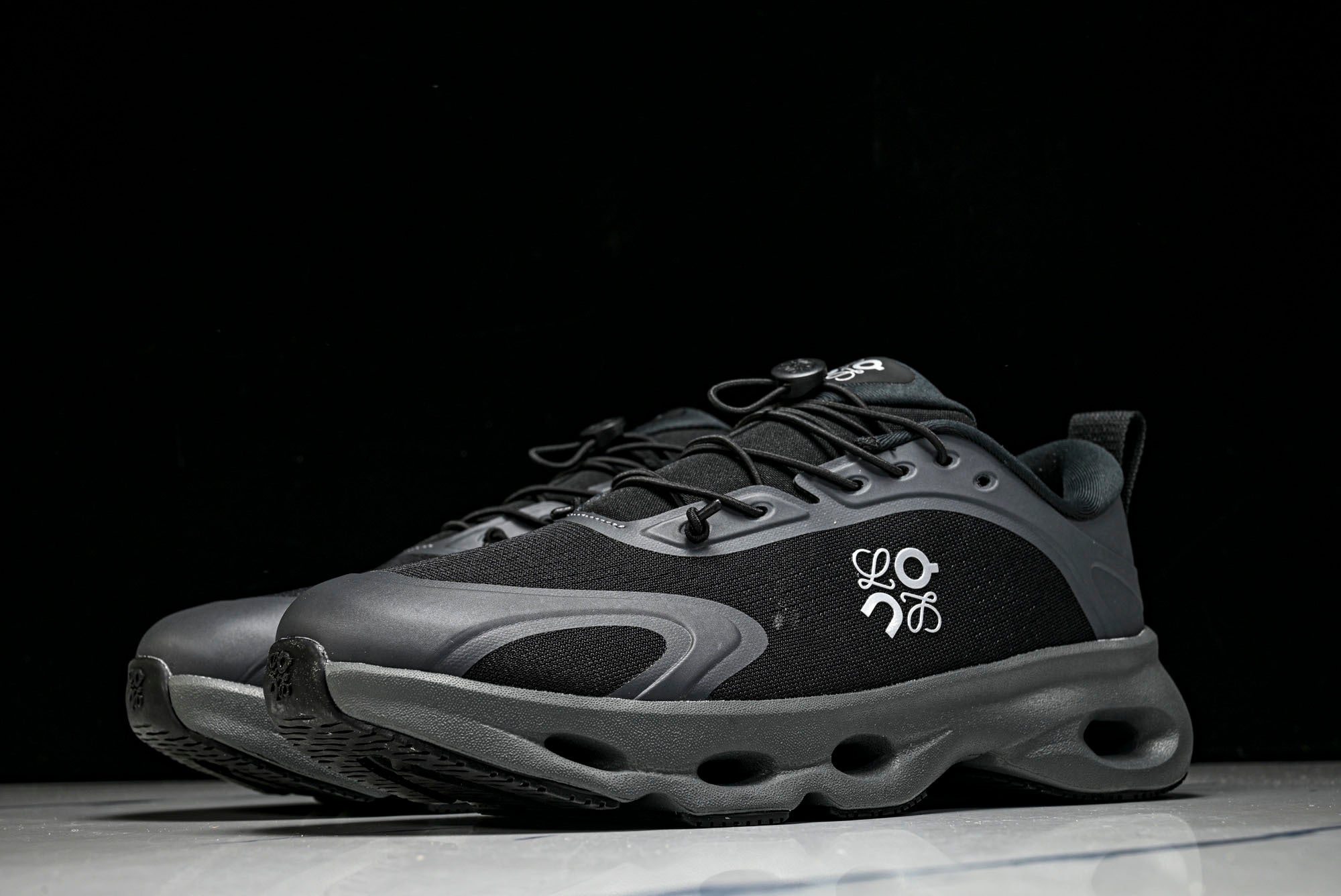 LOEWE × ON Cloudsolo 'Black'