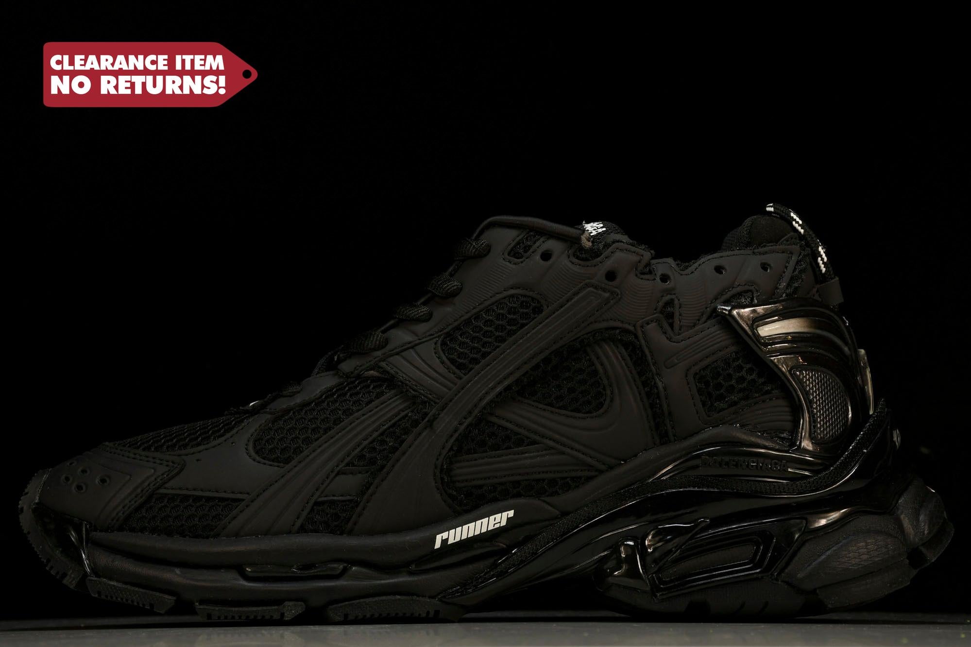 Runner 'Triple Black - Matte' - UK 10 / US 11 / EU 44
