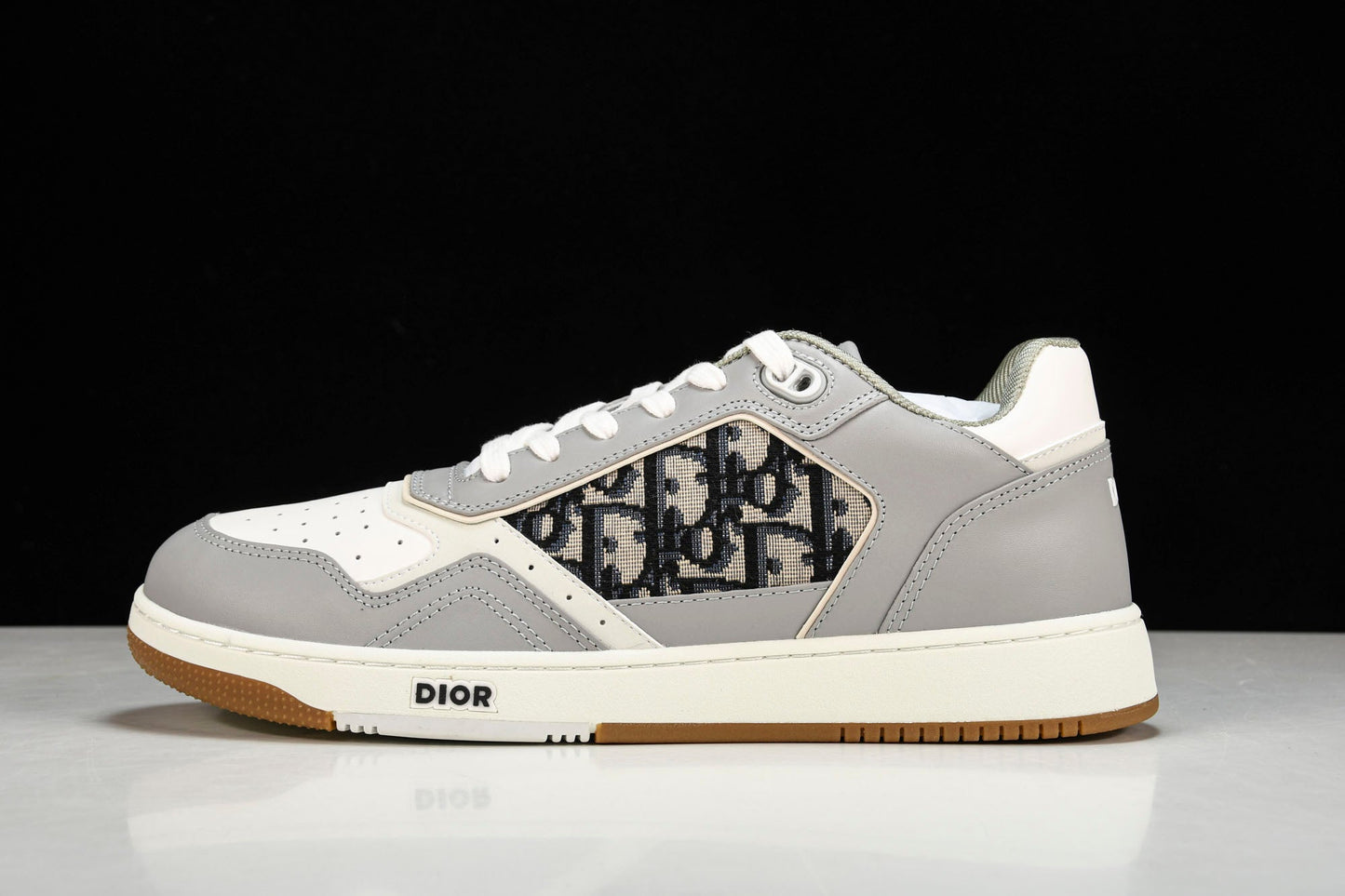 D1or B27 Low Oblique 'Grey White' - UK 9 / US 10 / EU 43