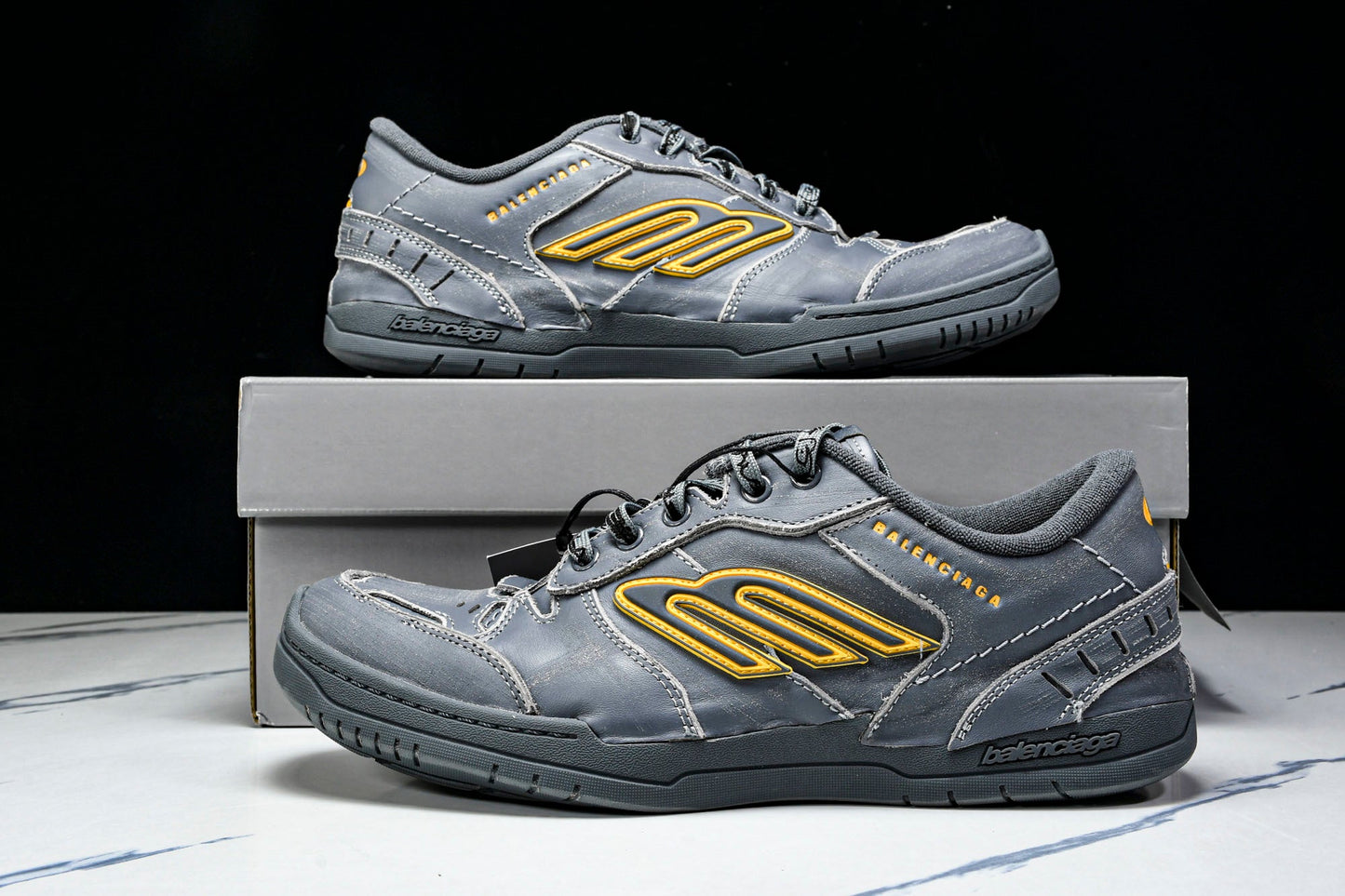 Вalenciaga Hamptons Worn-Out Sneaker 'Grey Yellow'