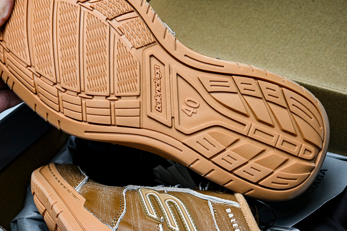 Вalenciaga Hamptons Worn-Out Sneaker 'Camel Brown'