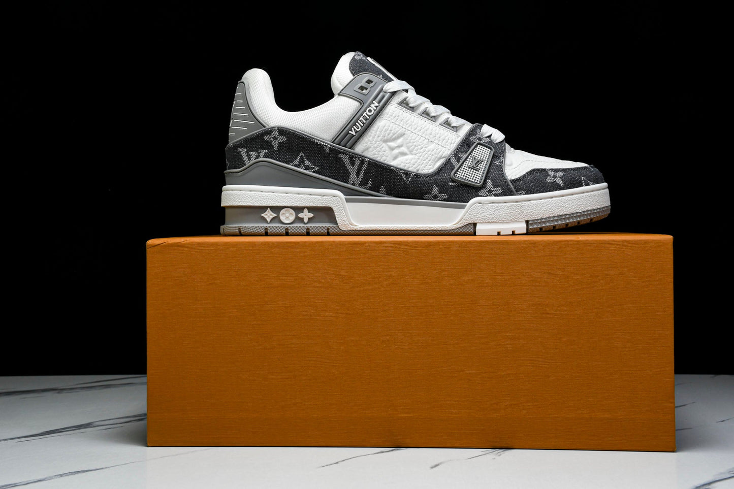 Louis Vuittоп Trainer Low 'Monogram Denim Grey White' - UK 9 / US 10 / EU 43