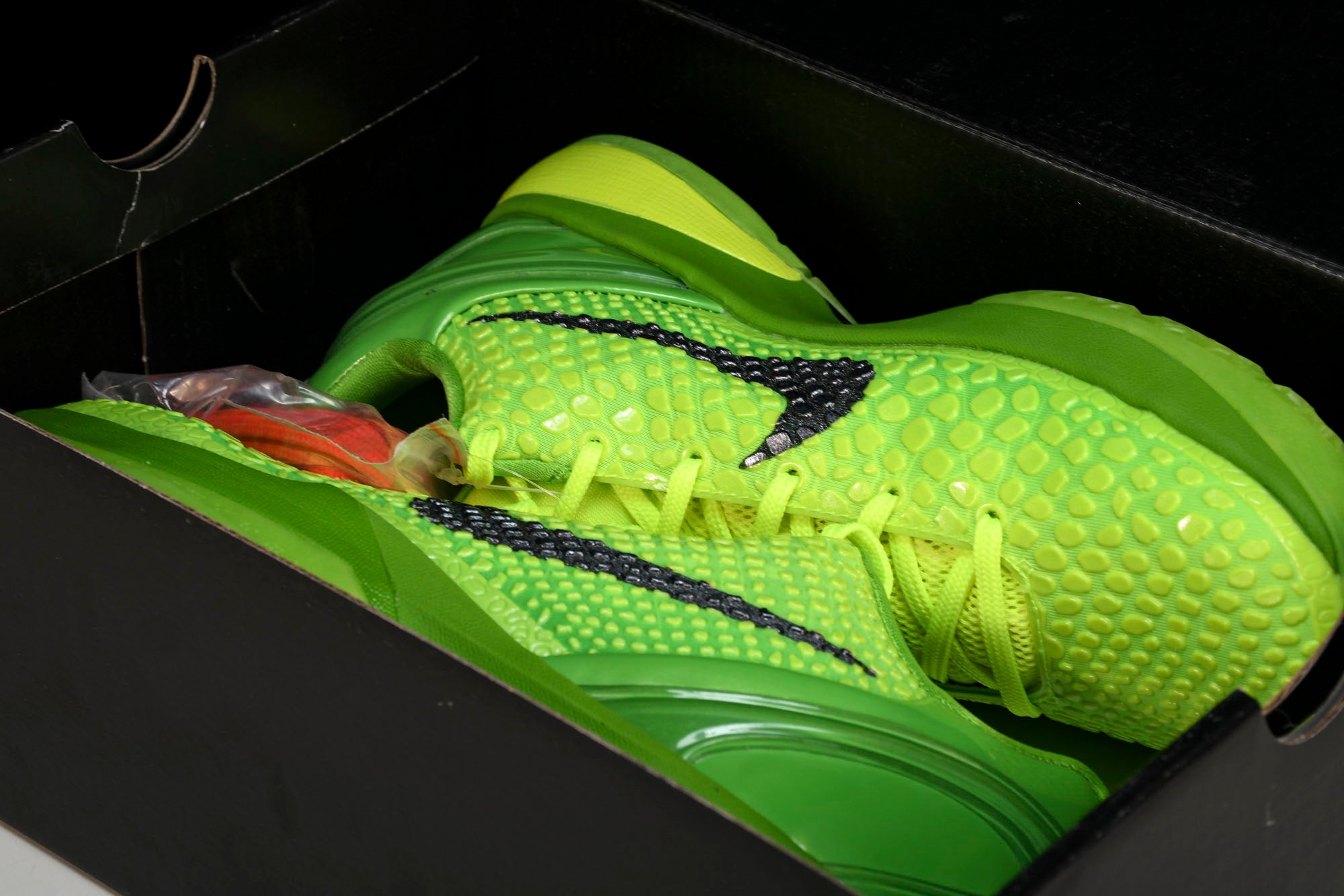 kobe 6 grinch price