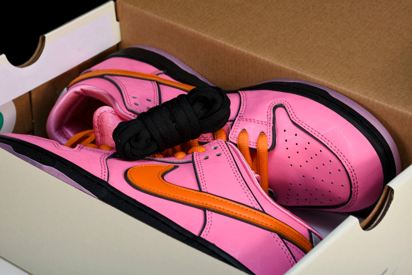 Powerpuff Girls x SB Dnk Low 'Blossom' - UK 3.5 (W 3) / US 4 (W 5.5) / EU 36