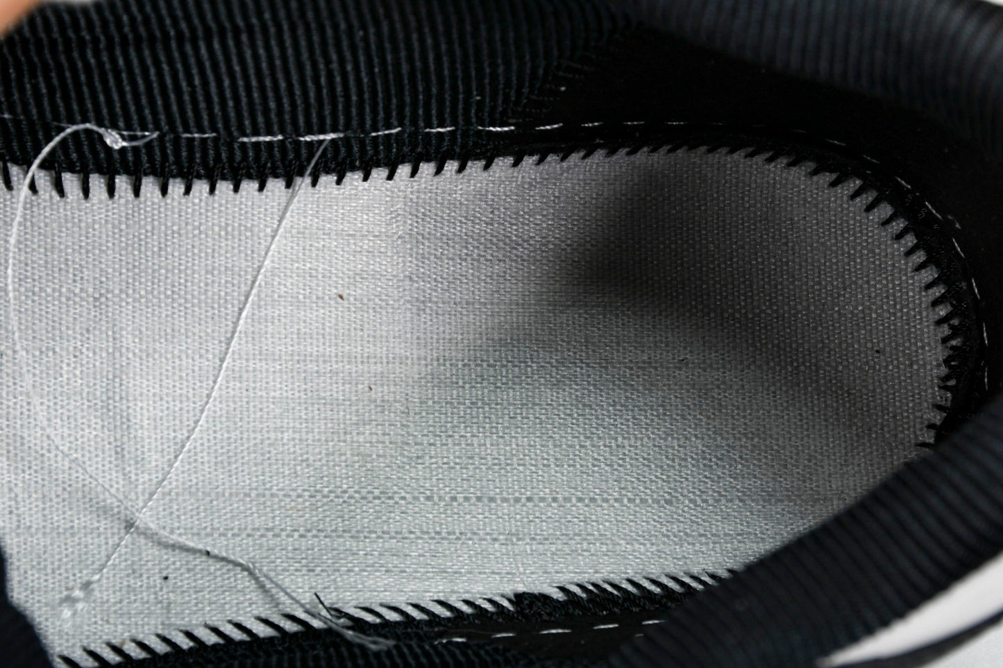 D1or B57 Mid-Top "Black White'