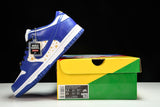 Supreme x SB Dnk Low Stars 'Hyper Royal'