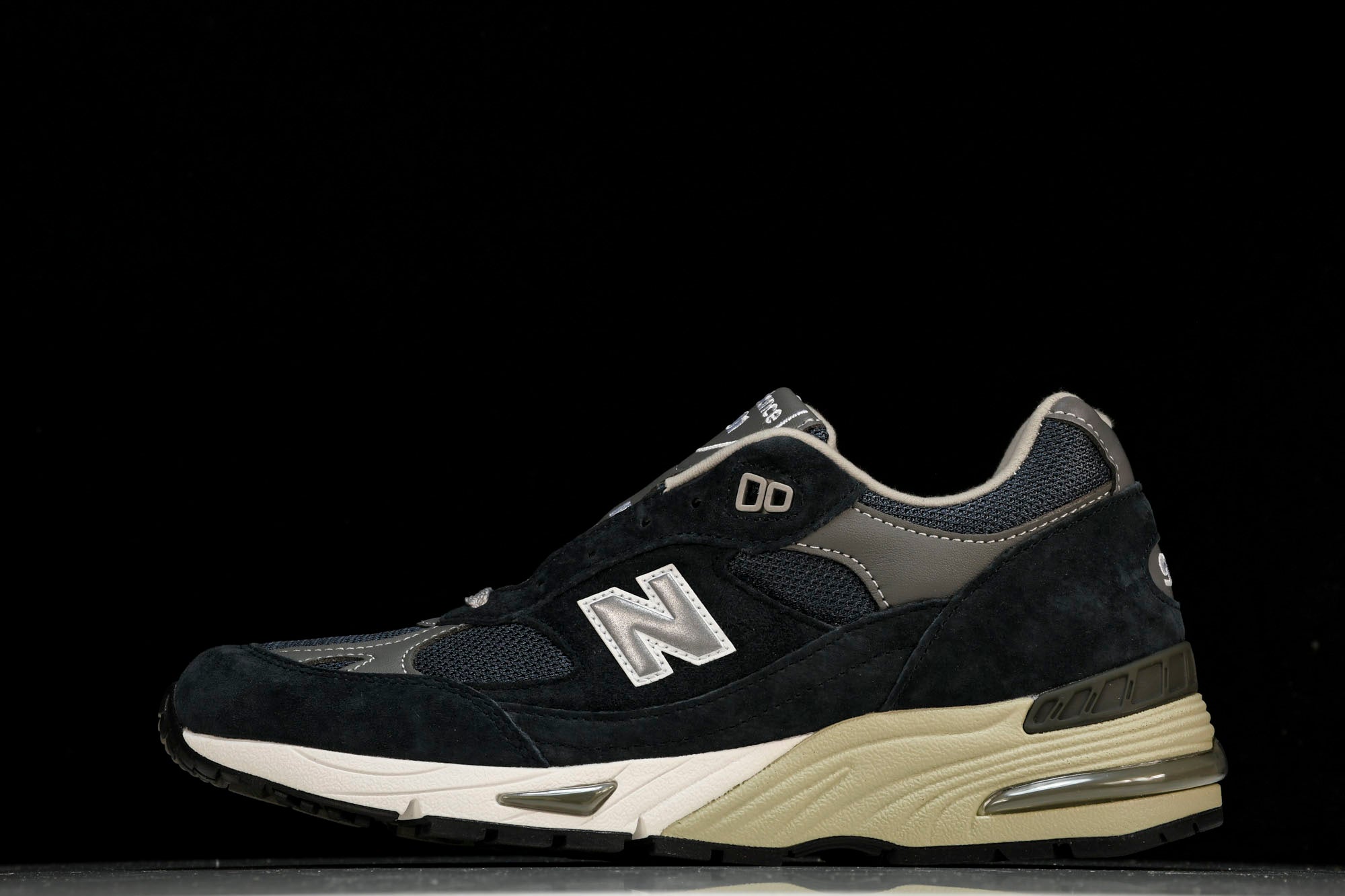 NB 991 MiUK x Kith 'Navy'