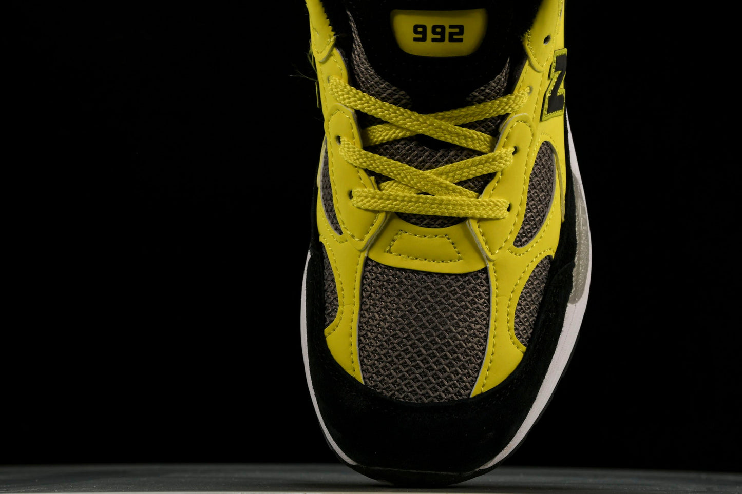 NB 992 'Neon Yellow Black'