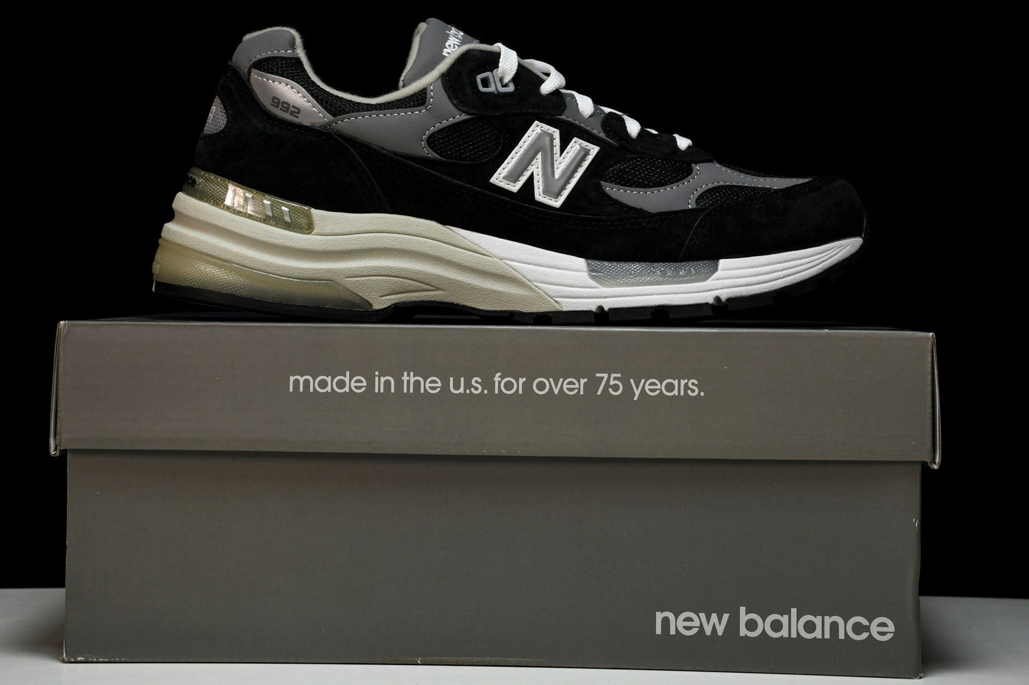 NB 992 'Black Grey Suede'