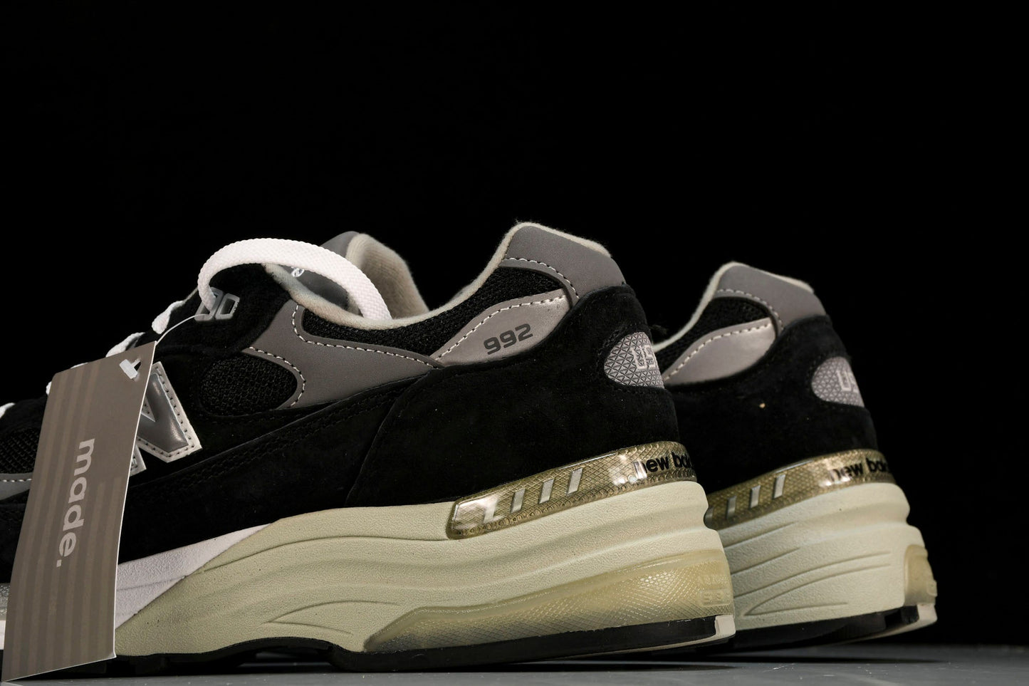 NB 992 'Black Grey Suede'