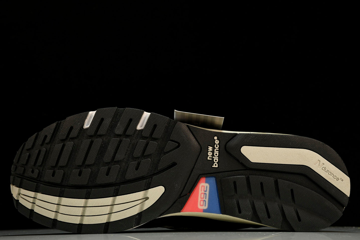 NB 992 'Black Grey Suede'
