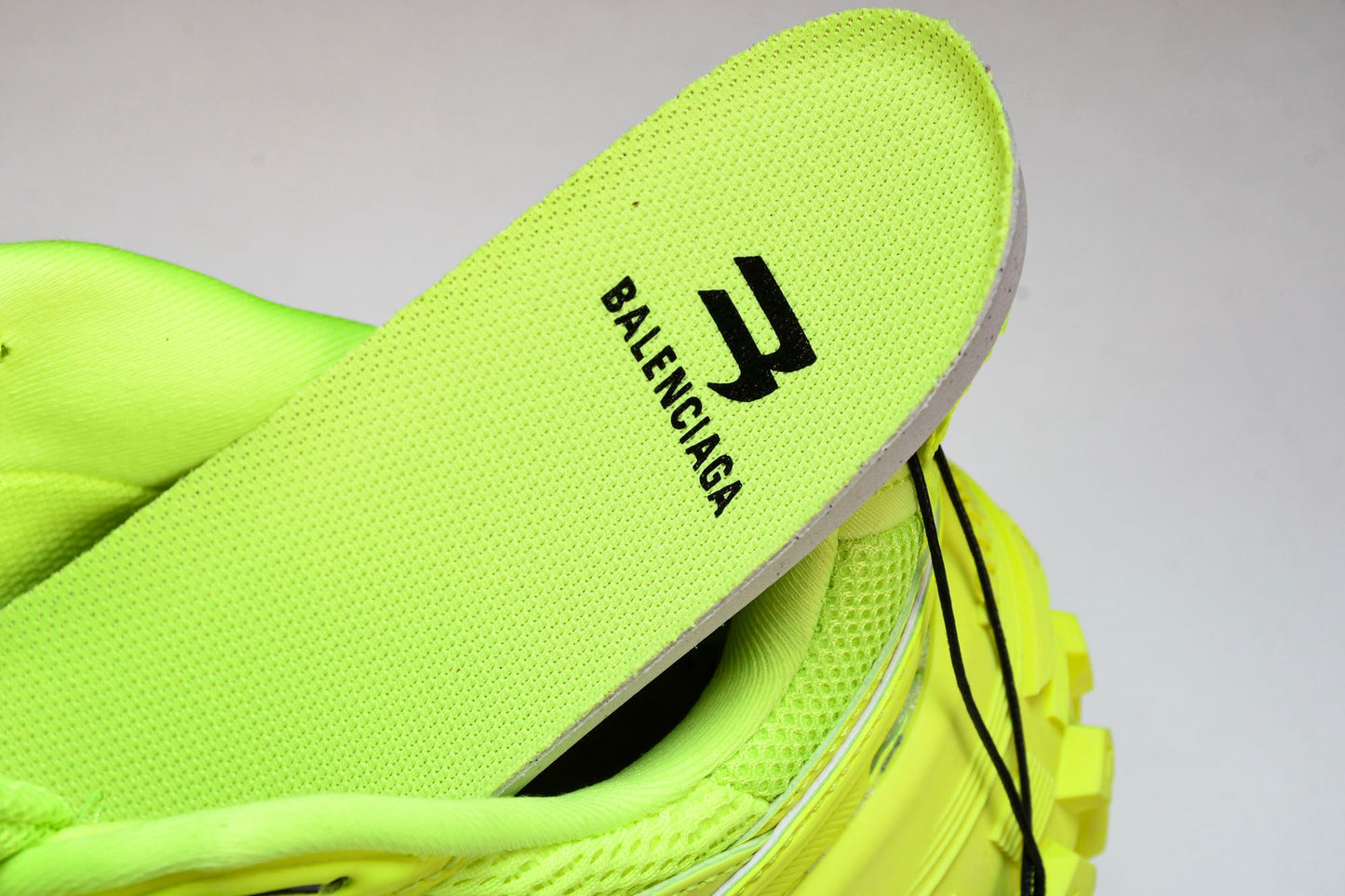 Defender (Bouncer) Sneaker 'Neon Yellow'