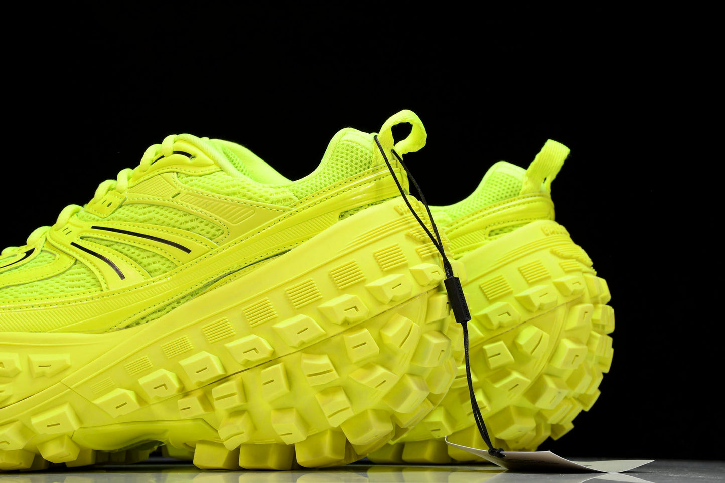 Defender (Bouncer) Sneaker 'Neon Yellow'