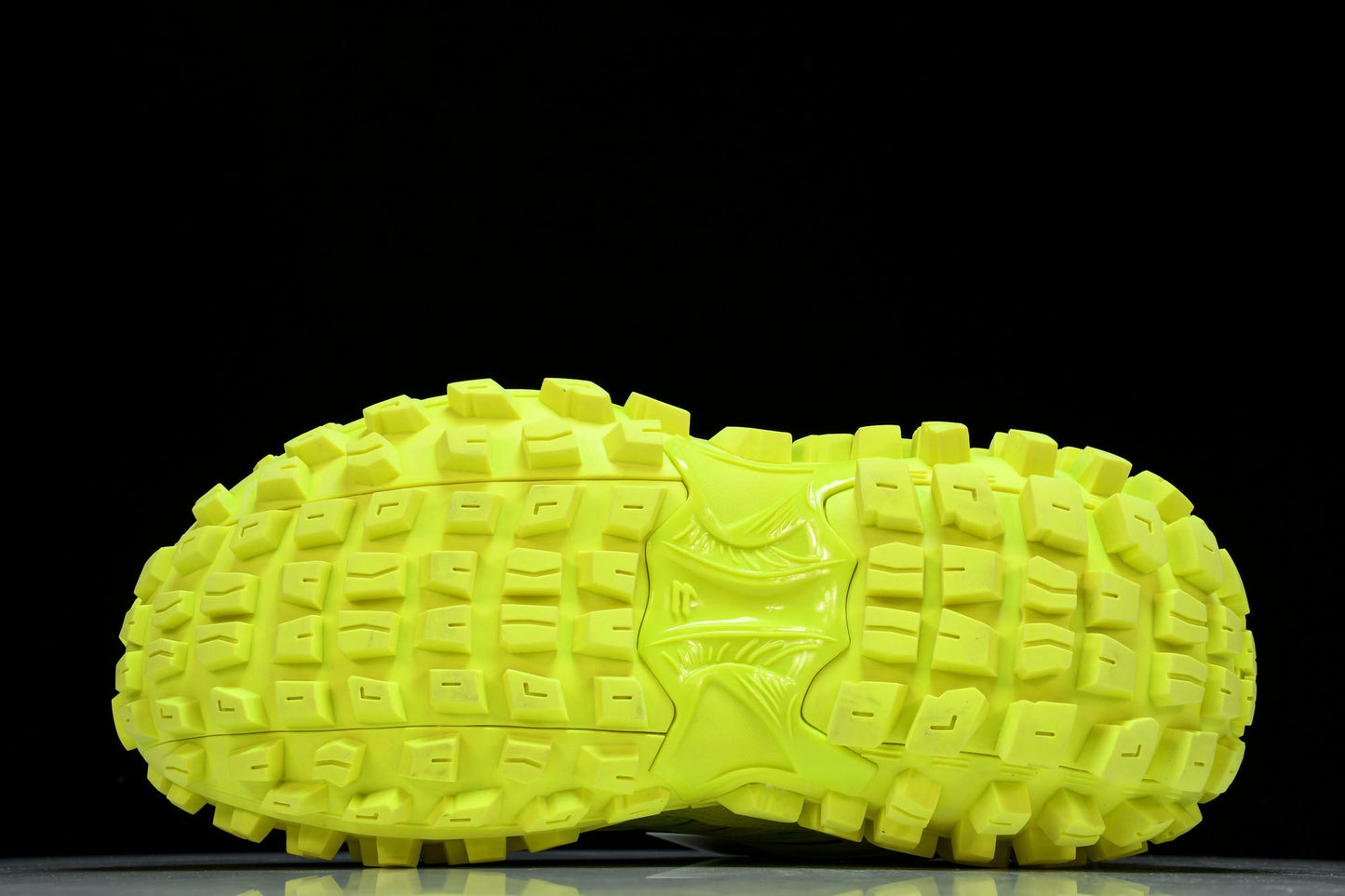 Defender (Bouncer) Sneaker 'Neon Yellow'