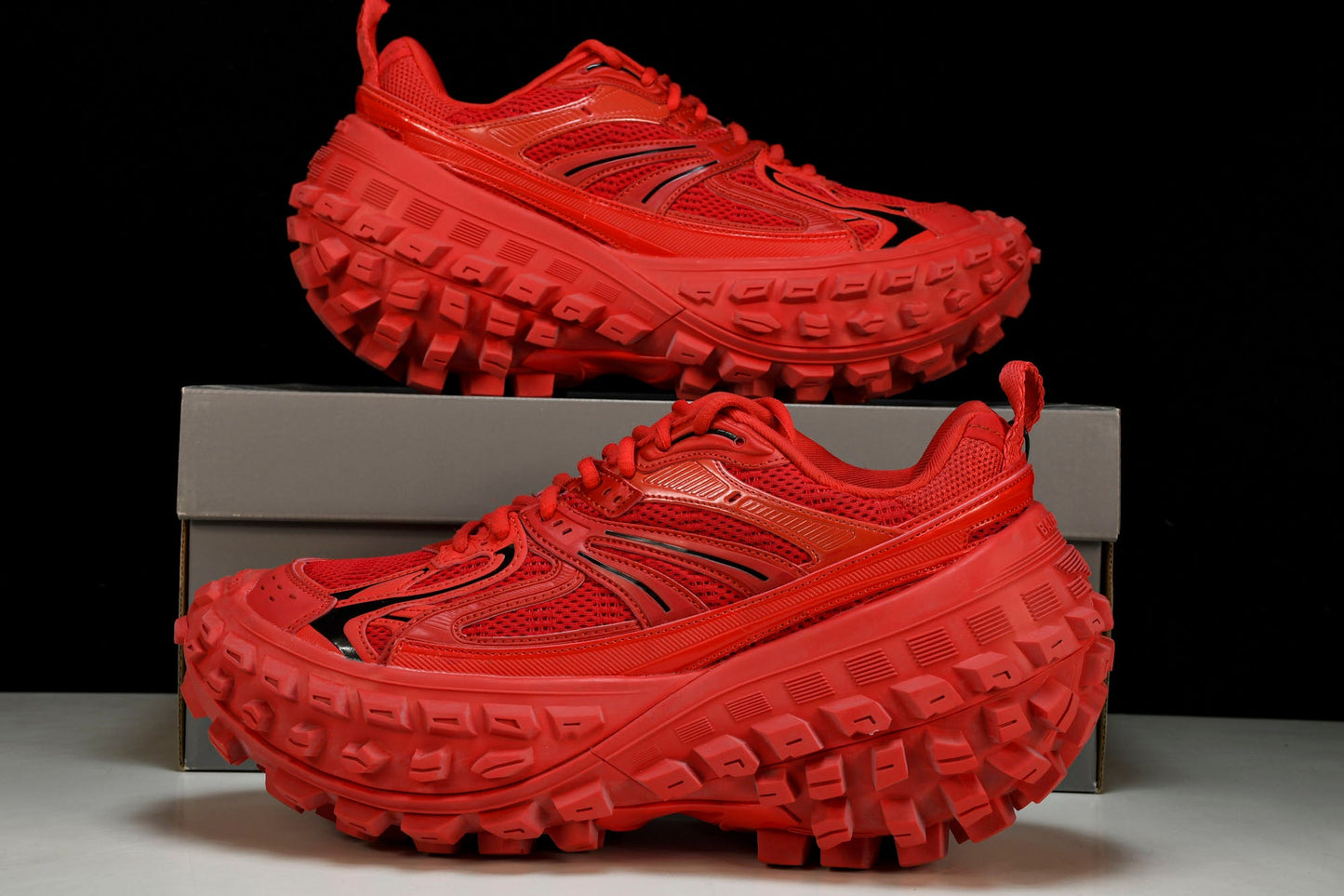 Defender (Bouncer) Sneaker 'Red'