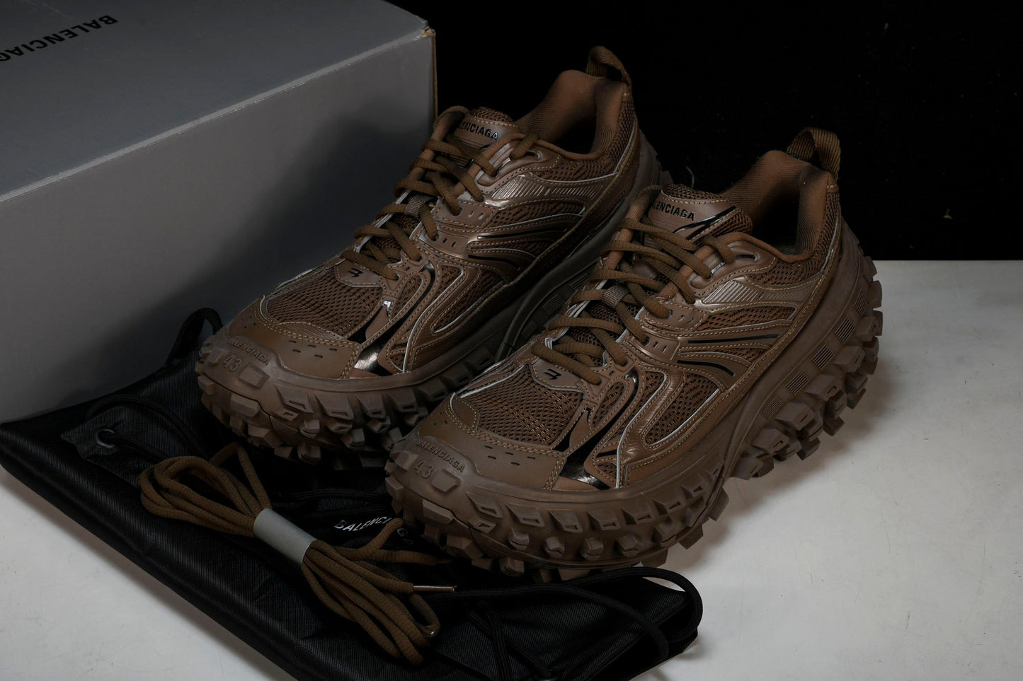 Defender (Bouncer) Sneaker 'Brown'