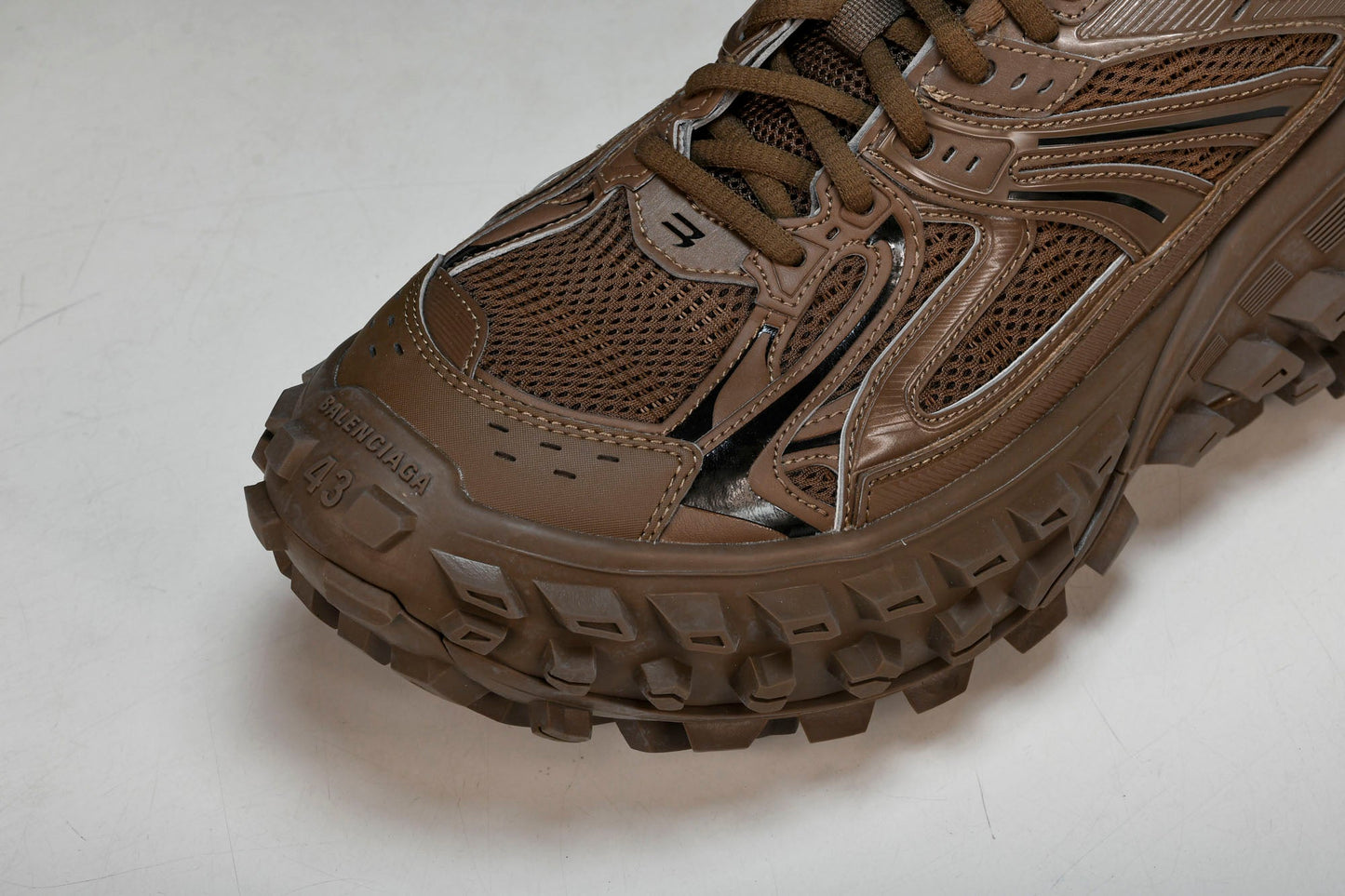 Defender (Bouncer) Sneaker 'Brown'