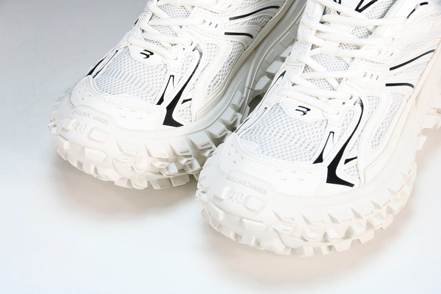 Defender (Bouncer) Sneaker 'White'