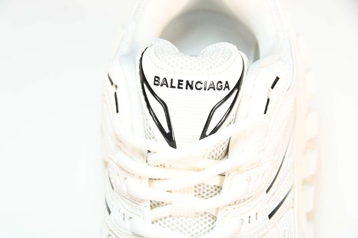 Defender (Bouncer) Sneaker 'White'