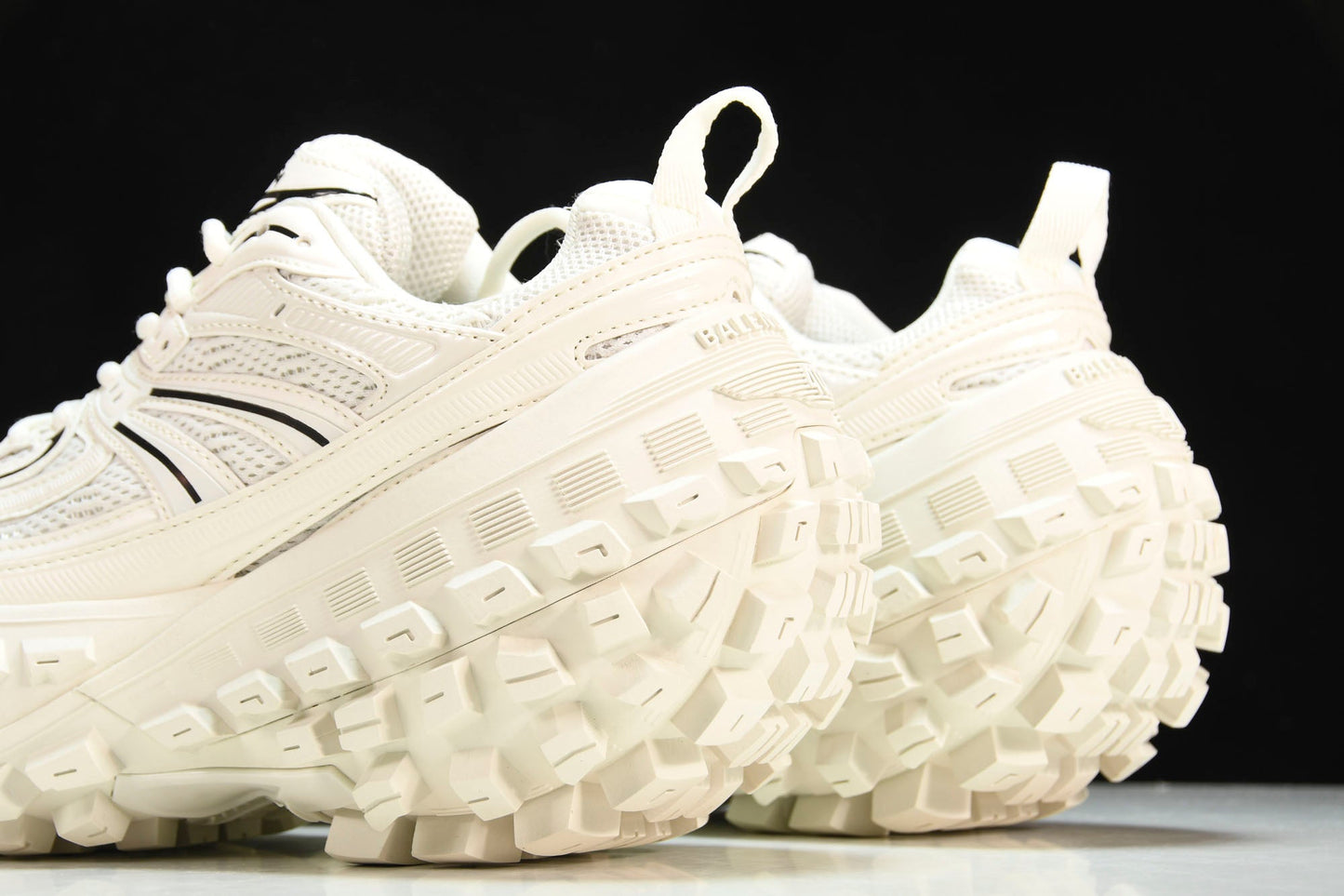 Defender (Bouncer) Sneaker 'White'