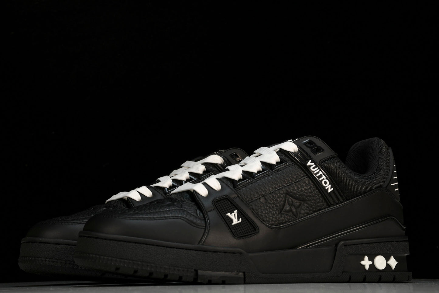 Louis Vuittоп Trainer Low 'Black Embossed'