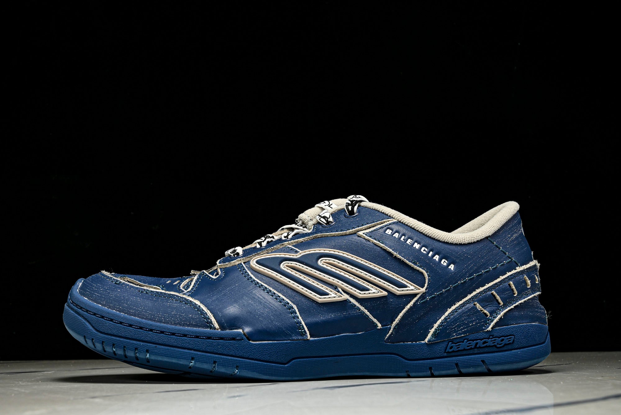 Вalenciaga Hamptons Worn-Out Sneaker 'Navy Blue'