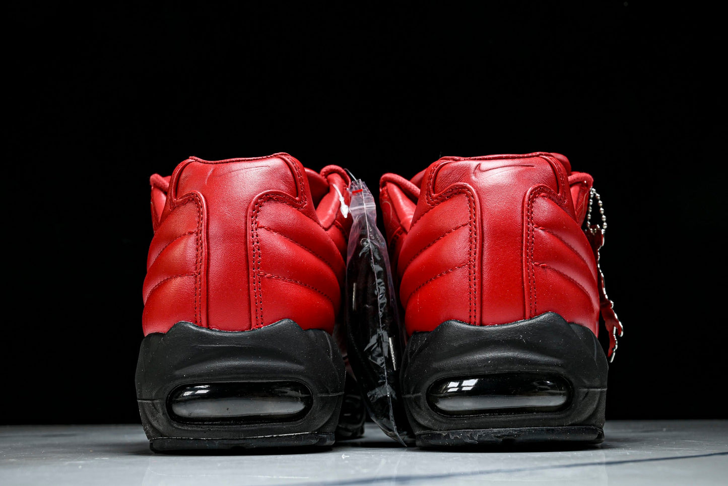 Supreme x AM95 Lux 'Gym Red'