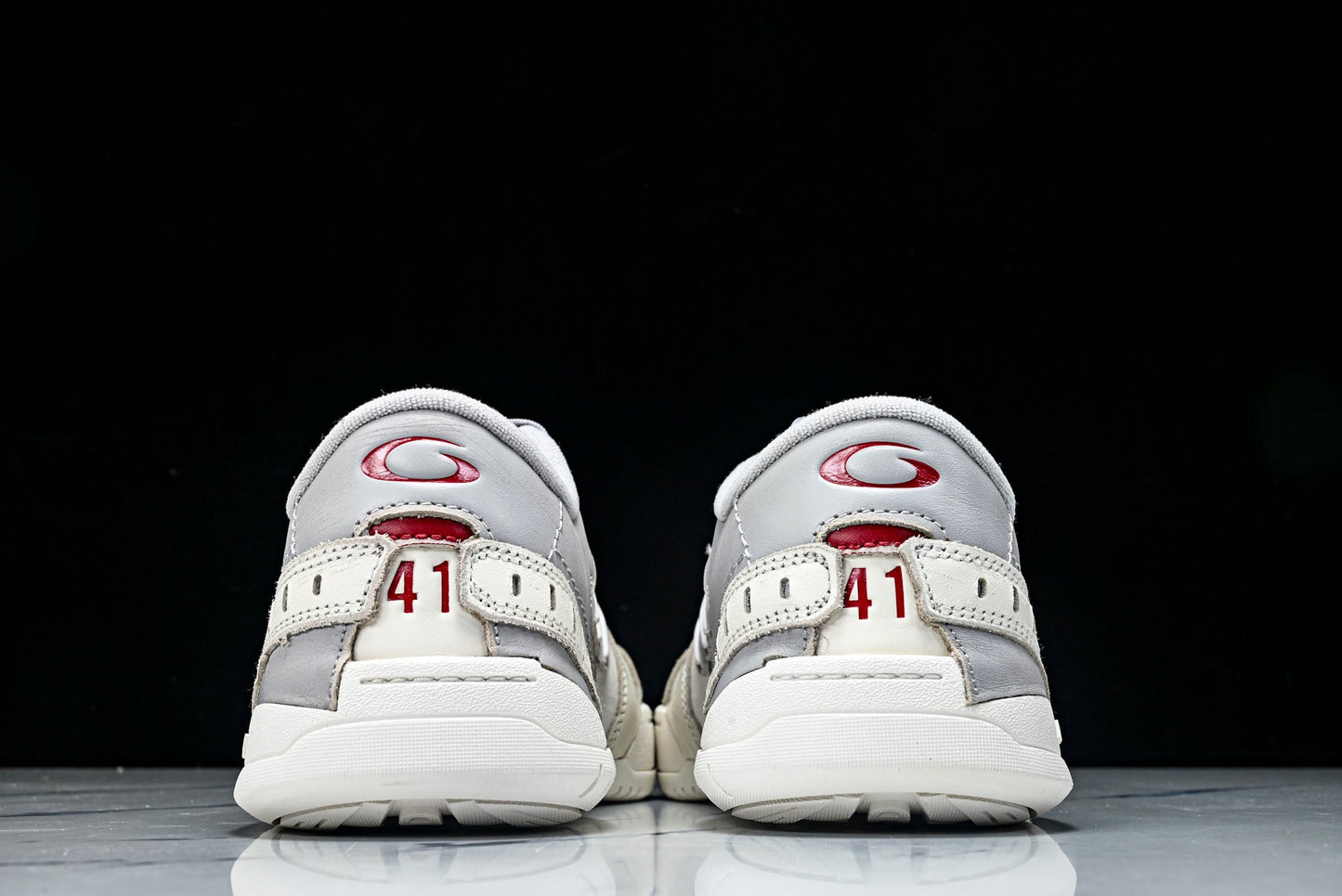 Вalenciaga Hamptons Worn-Out Sneaker 'Off-White Grey Red'