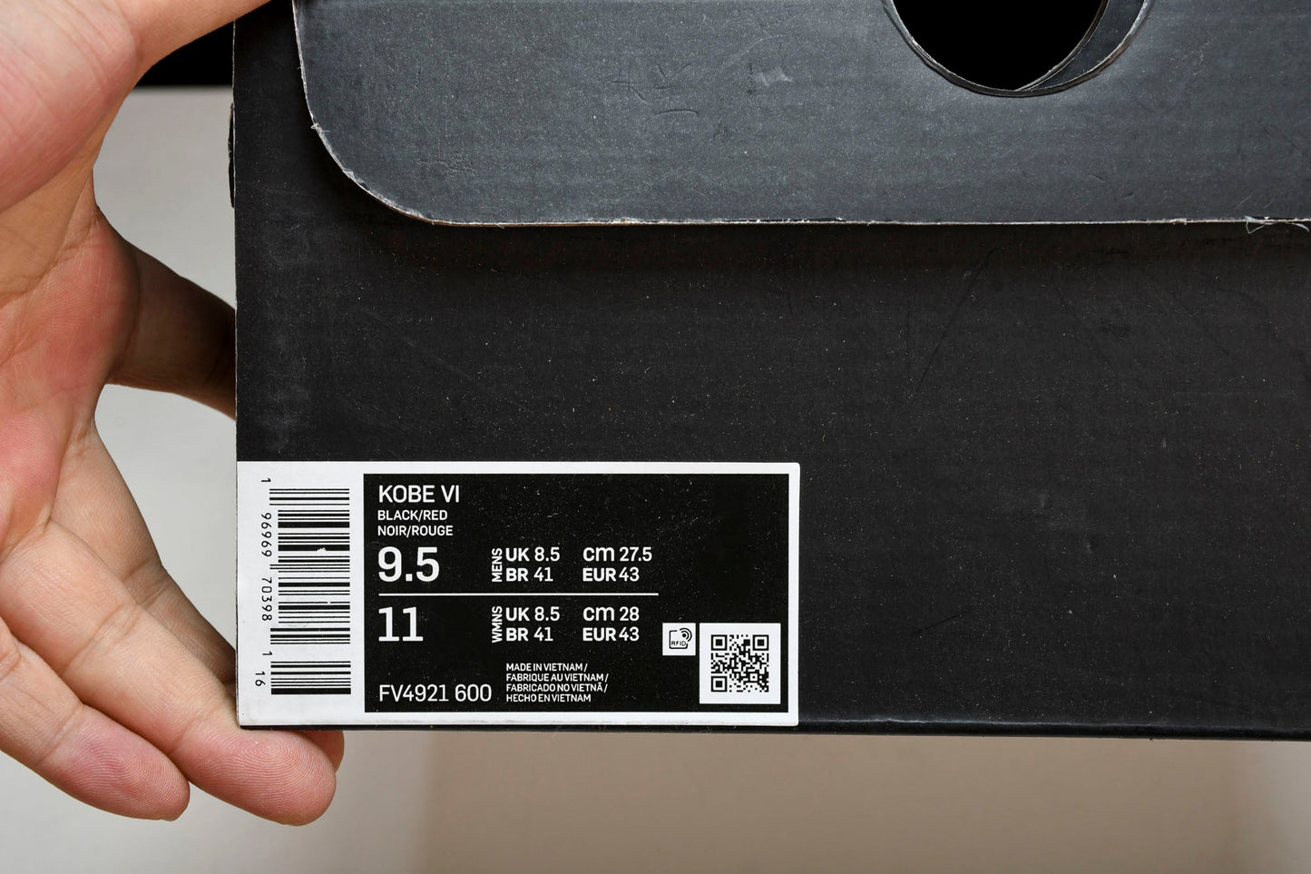 Kobe 6 Protro 'Reverse Grinch' - UK 6 / US 7 / EU 40