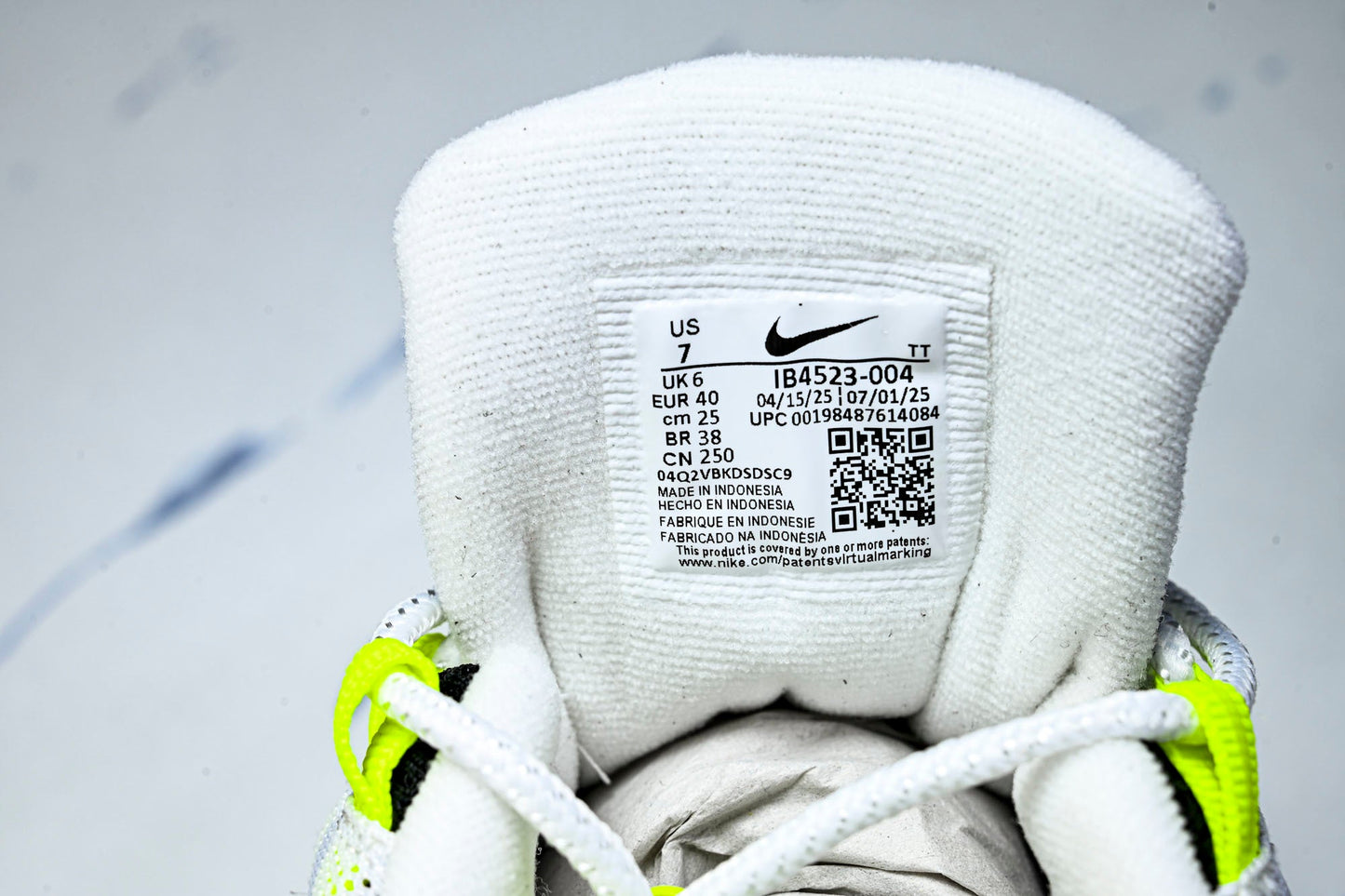 Undefeated x AM95 Geo Exclusive Pack 'NYC Neon'