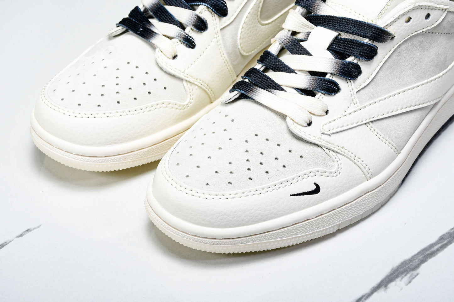 Travis Scott AJ1 Low x Supreme 'White Black Sole' (Custom)