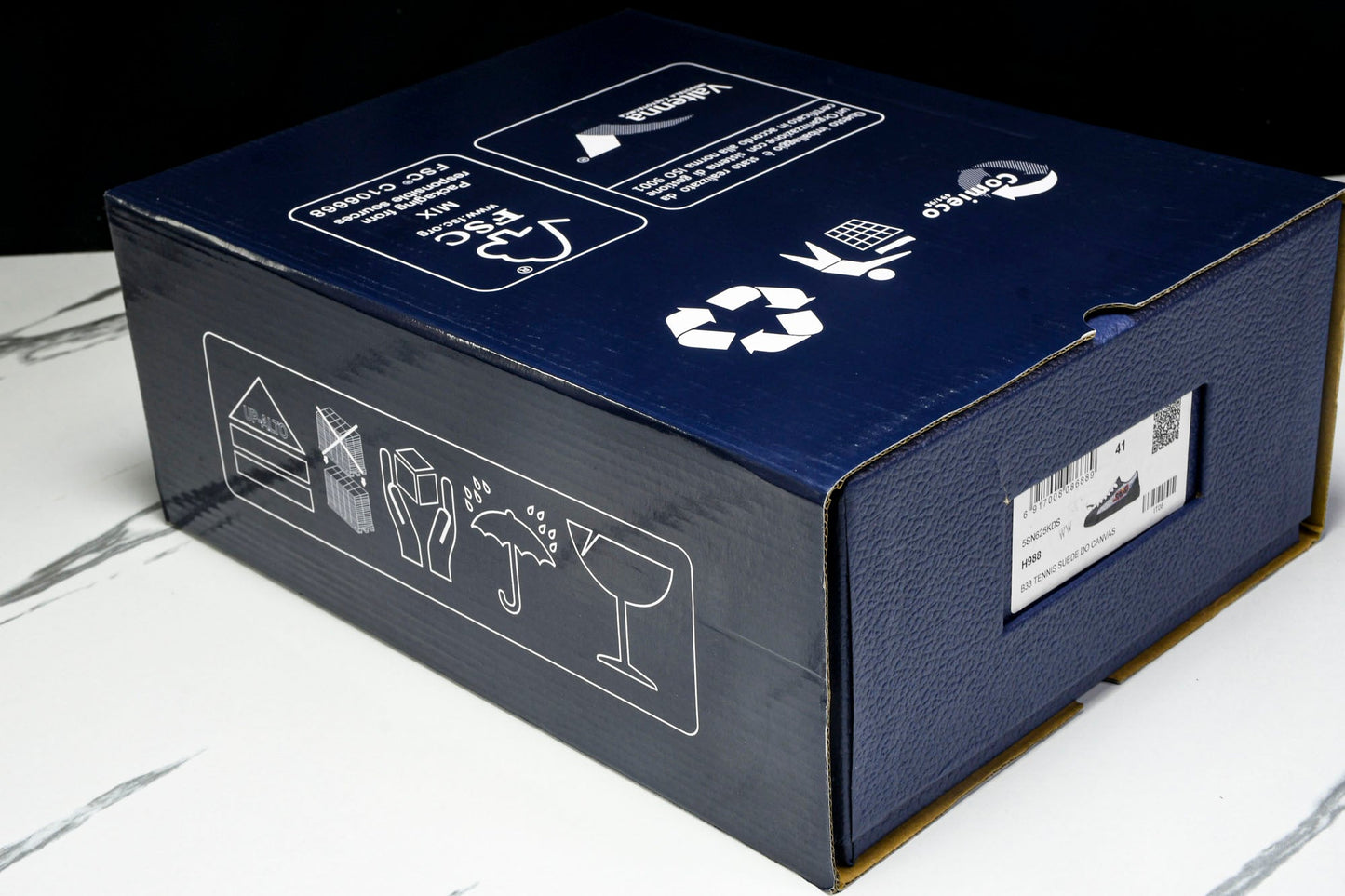 D1or x KAWS B33 Spin Sneaker 'Black'