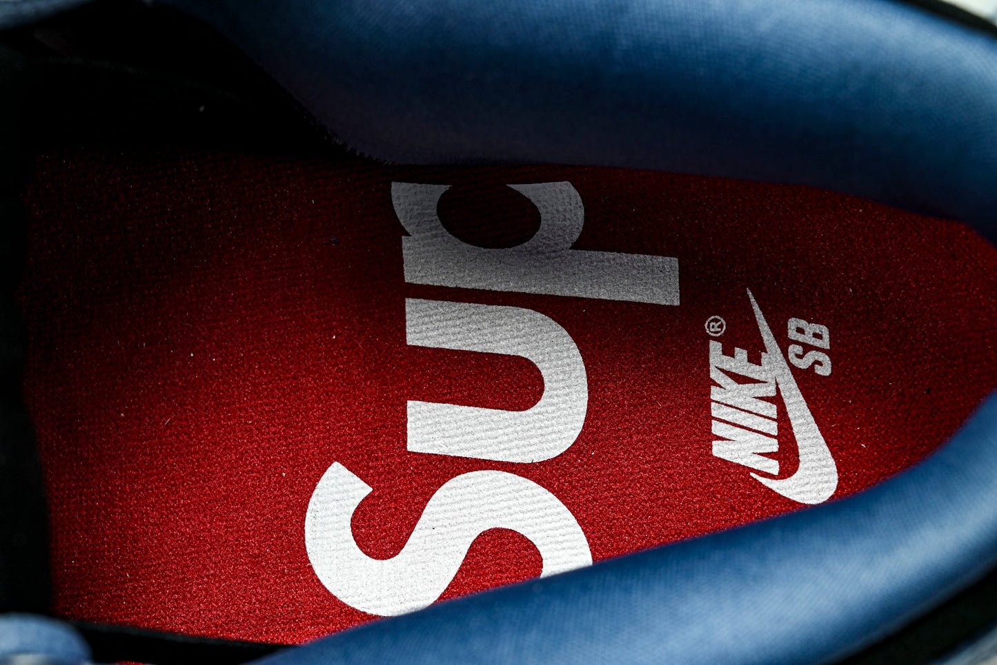 SB Dnk Low x Supreme 94 Ocean Fog