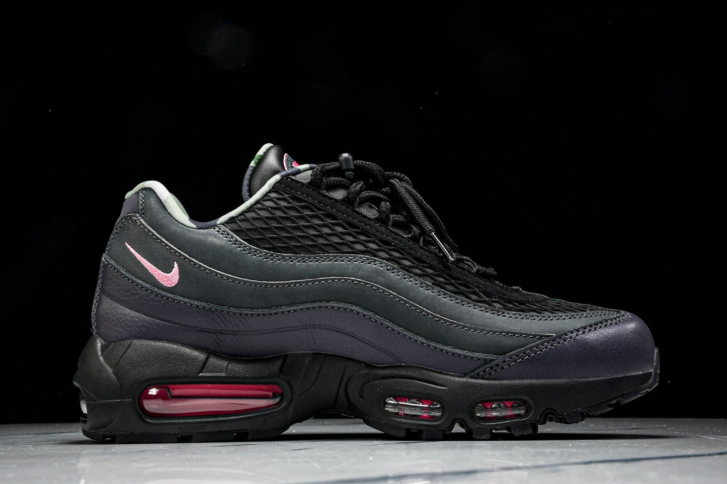 Corteiz x AM95 'Pink Beam'