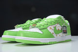 Supreme x SB Dnk Low Stars 'Mean Green'