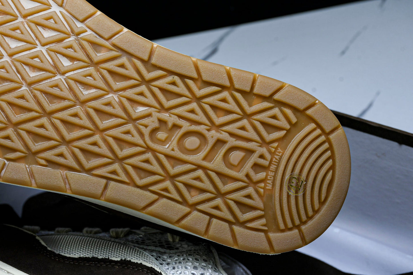 Travis Scott x D1or B713 Cactus Jack 'Beige Brown Python' - UK 6 / US 7 / EU 40